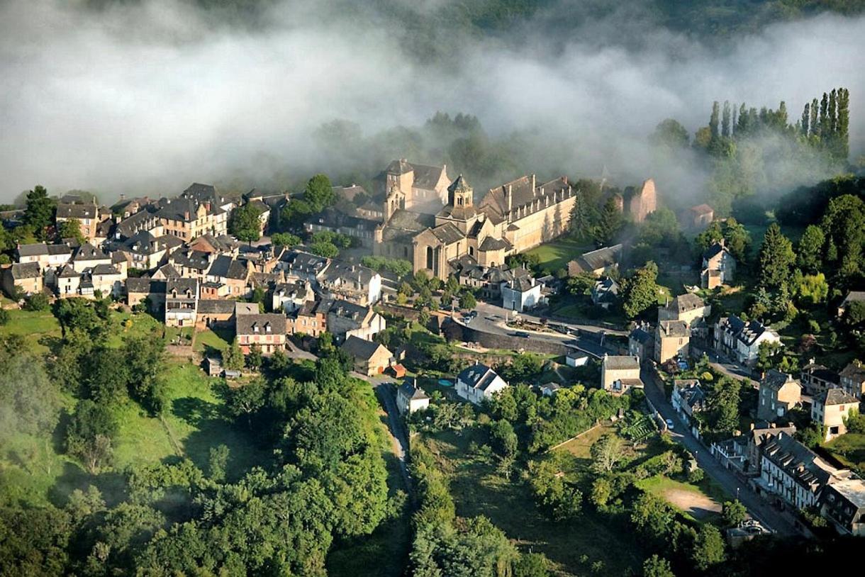 Le Saut De La Bergere Bed & Breakfast Aubazines